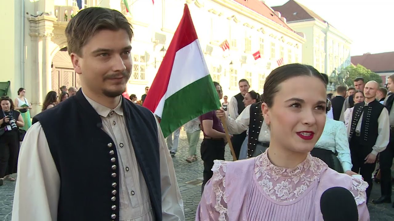 VÉGIGTÁNCOLTÁK A BELVÁROST