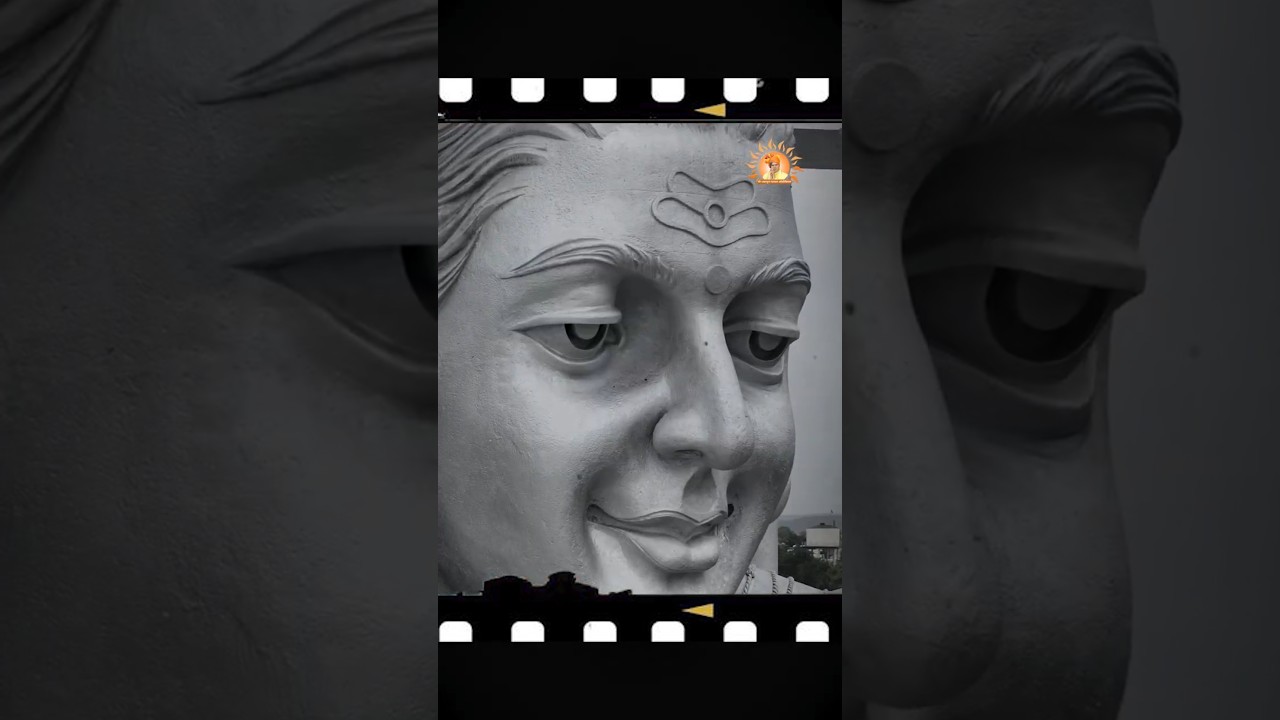 जिनके सिर पर गंगा, कंठ में विष, और मन में संसार का कल्याण &mdash; वही हैं शिव शंकर।🙏