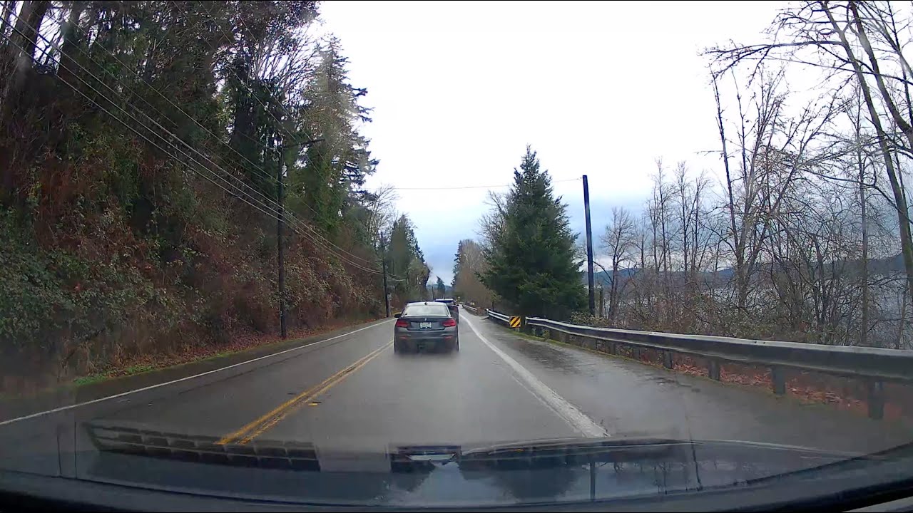 Lake Sammamish Drive in Light Rain | 4K | NoTalking