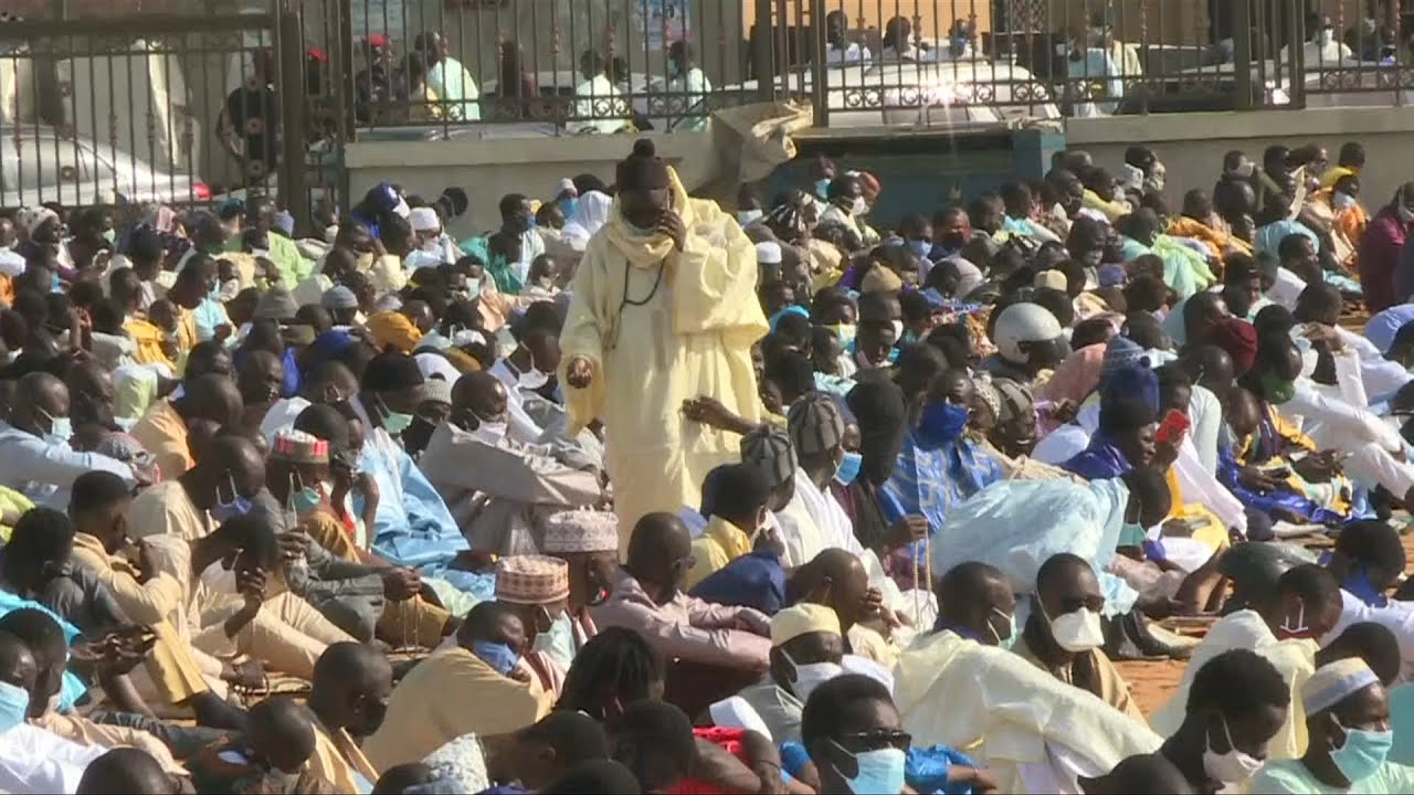 Senegal: worshippers gather for Eid prayers in Dakar | AFP