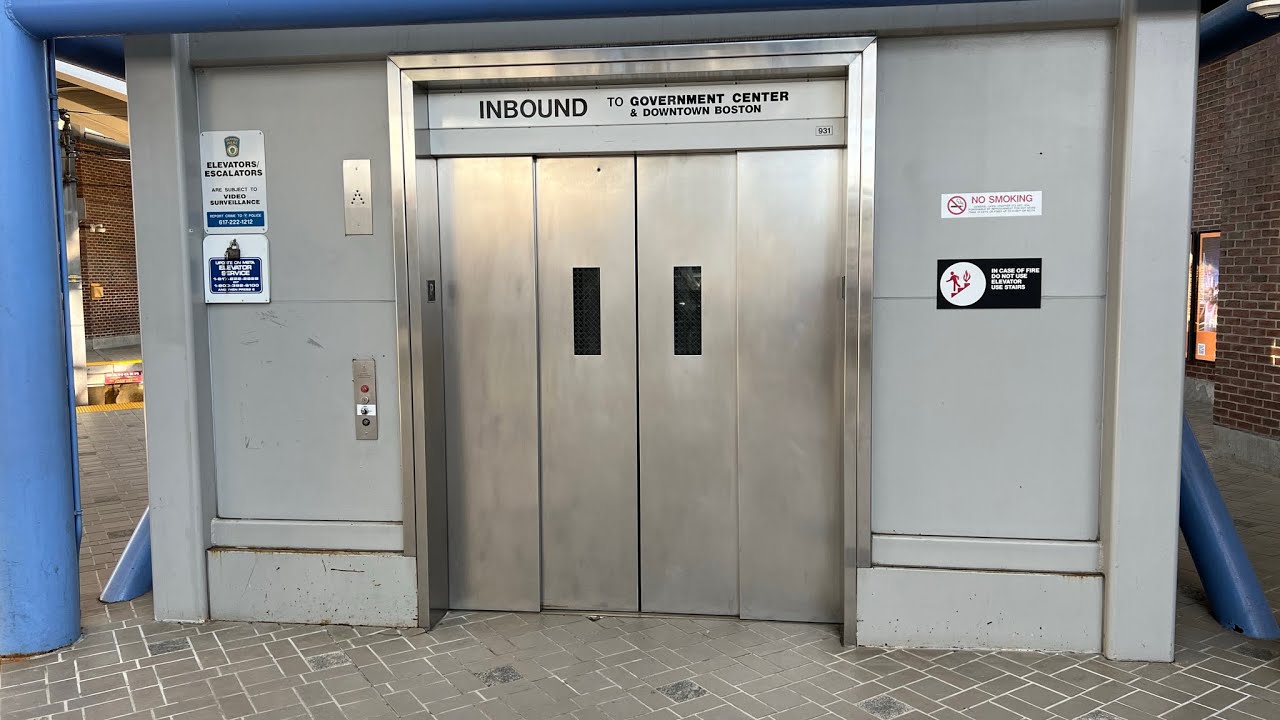 HUGE KONE Glass Elevator At The BOS Airport MBTA Blue Line Subway Station In Boston MA: (06/06/2022)