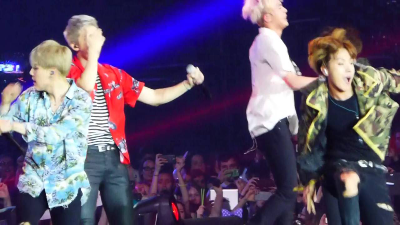 [KCON PARIS] Fancam - BTS 방탄소년단 - DOPE 쩔어 / SUGA 슈가 focus