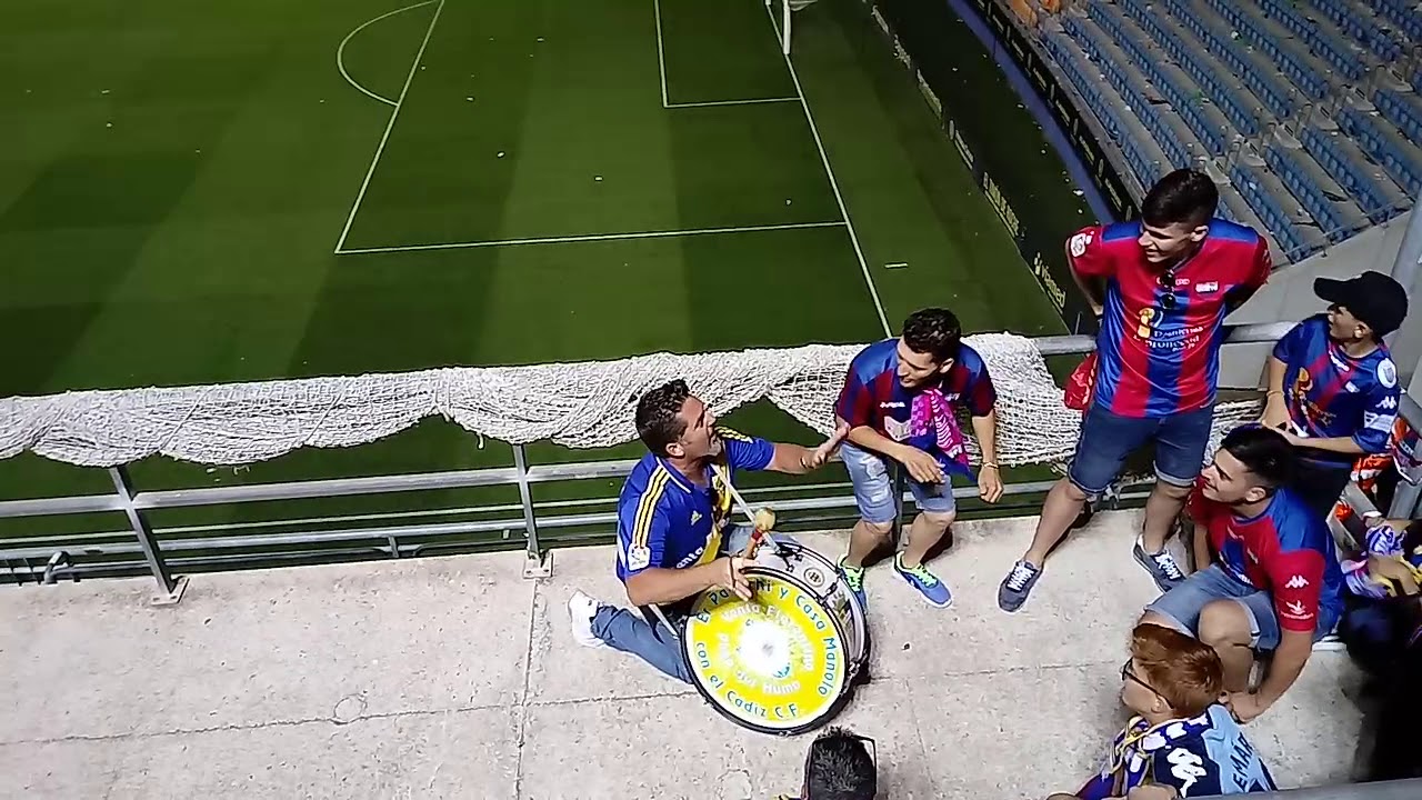 Afición azulgrana en el Carranza (4 jun 19)