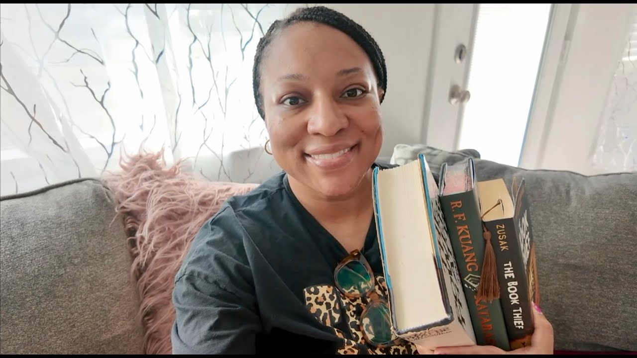 Friday Reads | What I&rsquo;m Currently Reading