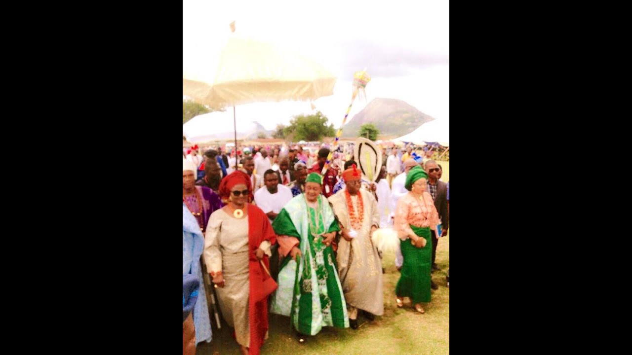 CHIEF COMMANDER EBENEZER OBEY - CORONATION OF OBA ADEJIMI ADU ALAGBADO OGOGA IKERE EKITI PART 1