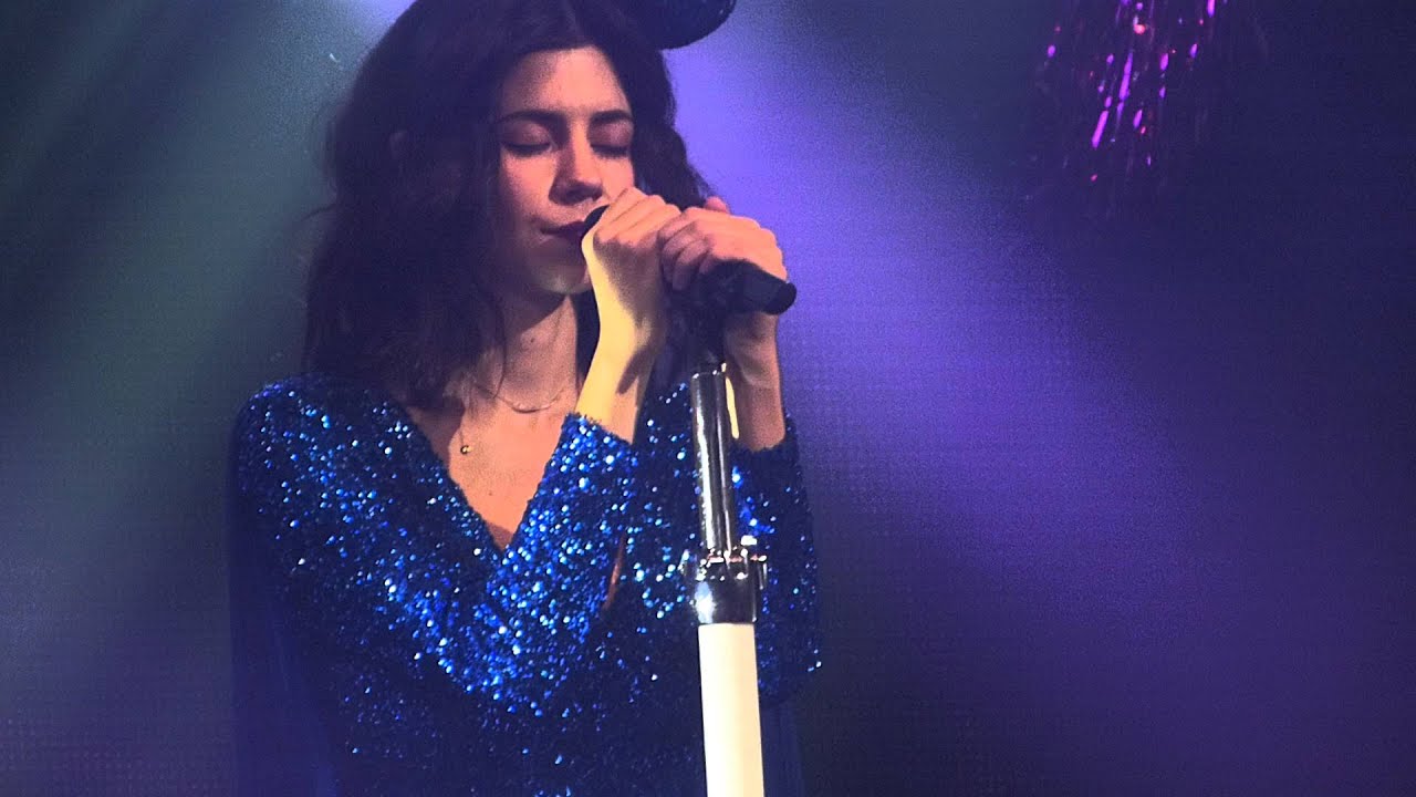 Marina and the Diamonds - Solitaire live O2 Academy, Leeds 17-02-16