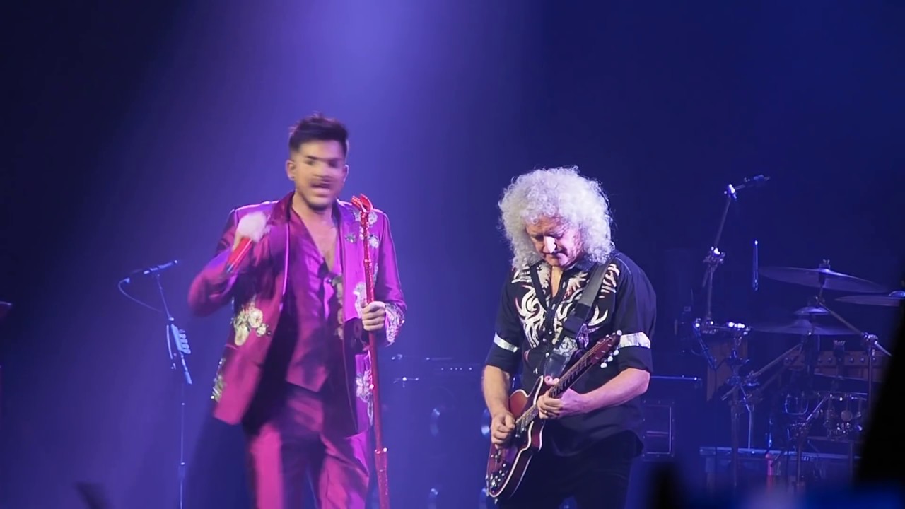 Queen + Adam Lambert - Don't stop me now live @ Unipol - Bologna 10 Nov 2017