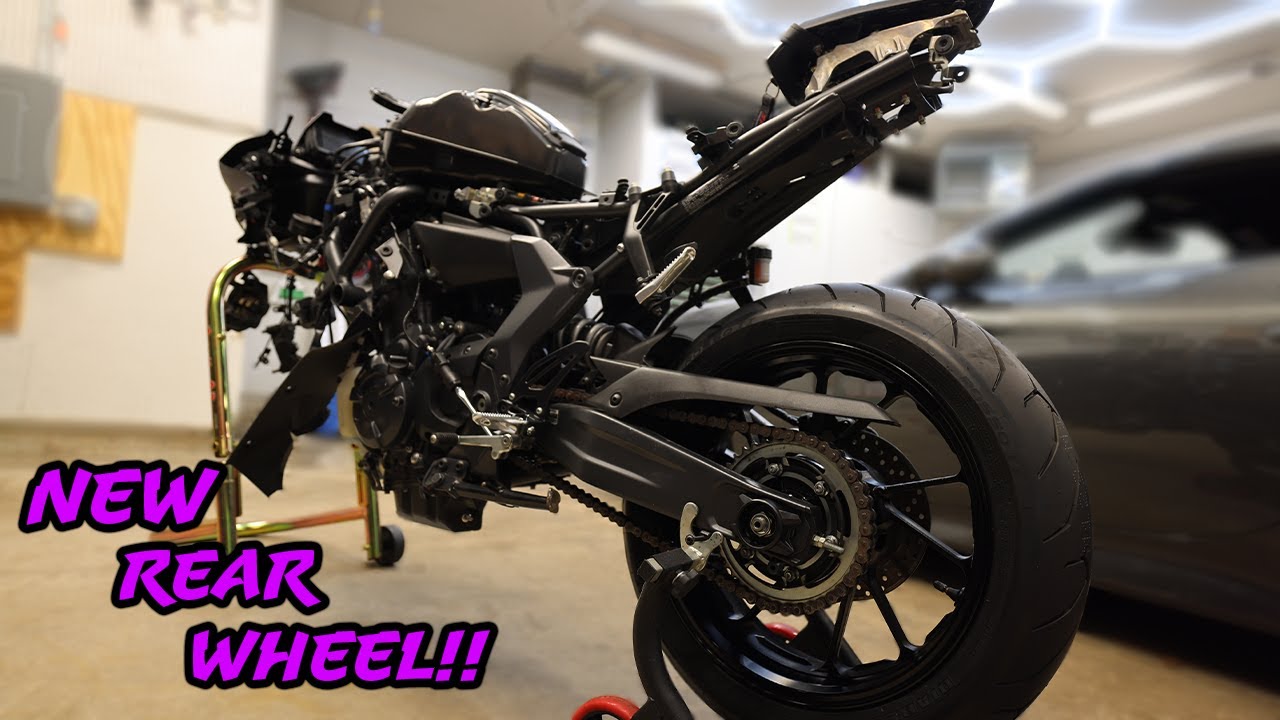 Восстановление разбитого Yamaha R7 2023 года (часть 3)