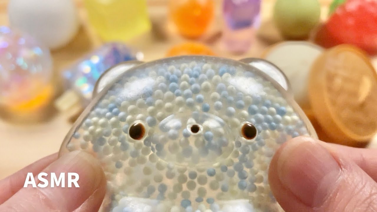 【ASMR｜音フェチ】ペタペタの宝庫！セリアのスクイーズを贅沢に使った『もちもちタッピング』コレクション。Squeeze Tapping (No Talking)