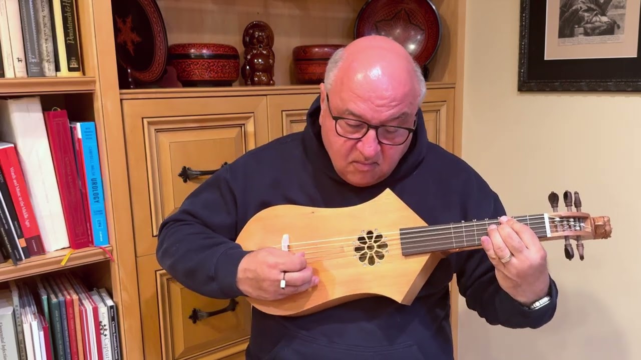 La Seste Estampie Real Performed on Medieval Citole