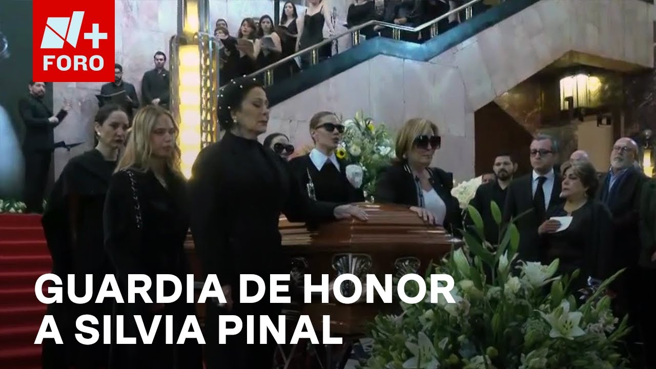 Familia de Silvia Pinal monta primer guardia de honor - Las Noticias