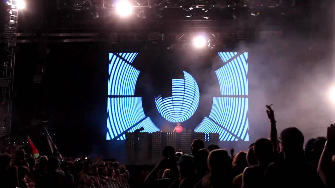 Tiesto - Work Hard, Play Hard @ Ultra 2011 (HD) 2011