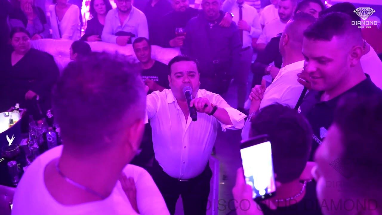 Adrian Minune se vede din Departare Live 2021