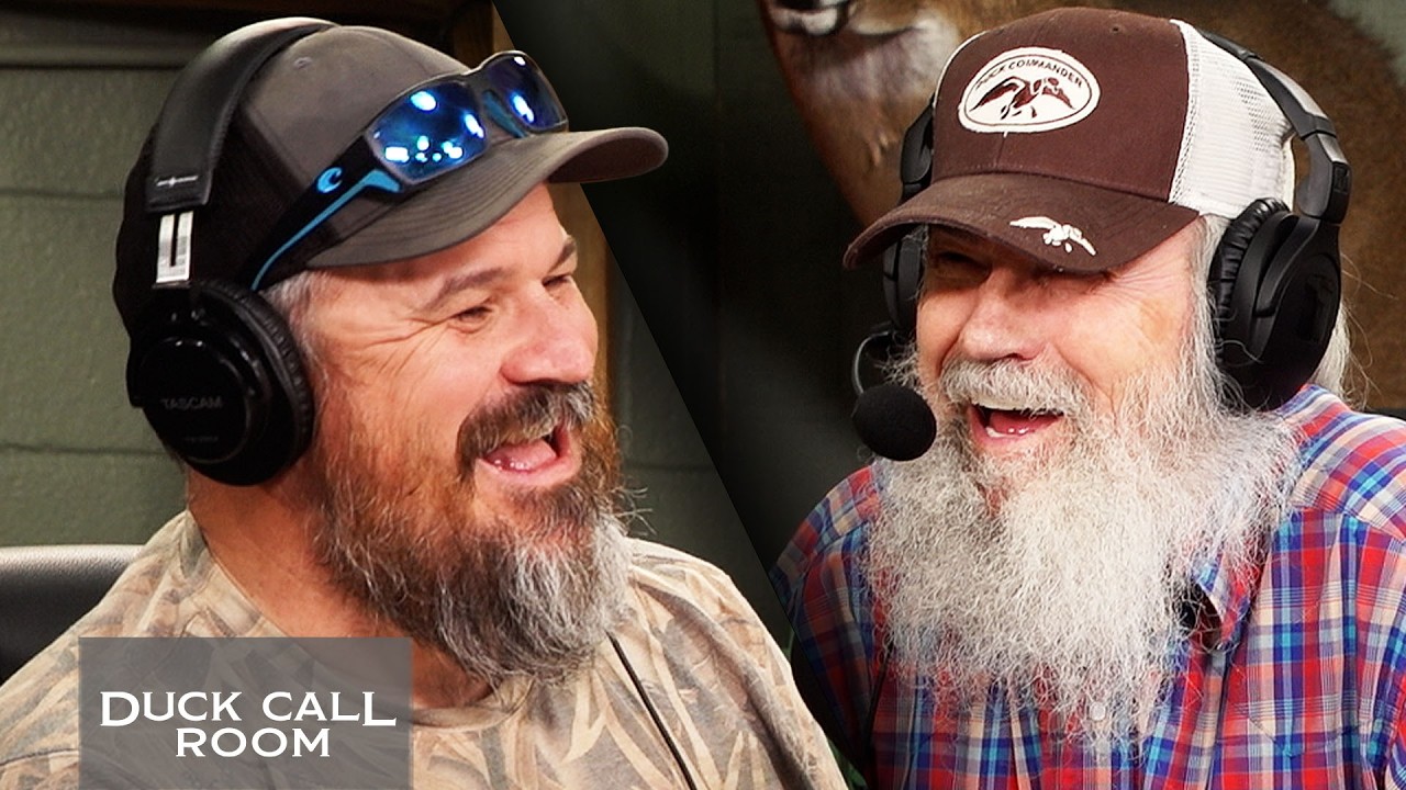 Uncle Si Fixed His Own Work Injury With a Pocketknife | Duck Call Room #534