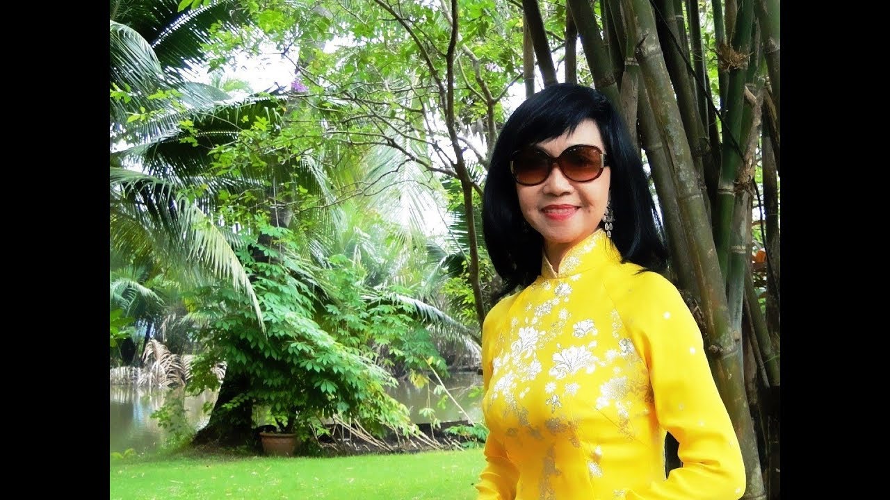 Qua Xóm Nhỏ (Mạnh Phát) - Trang Mỹ Dung