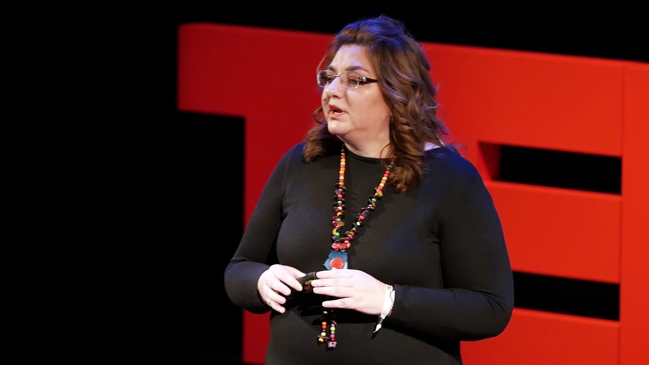 Fericirea la locul de muncă | Delia Vîrgă | TEDxCluj