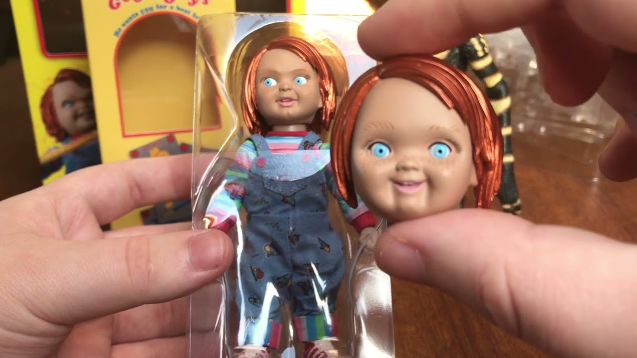 Child's Play 2 MAFEX Chucky Figure Unboxing / Showcase 1/6