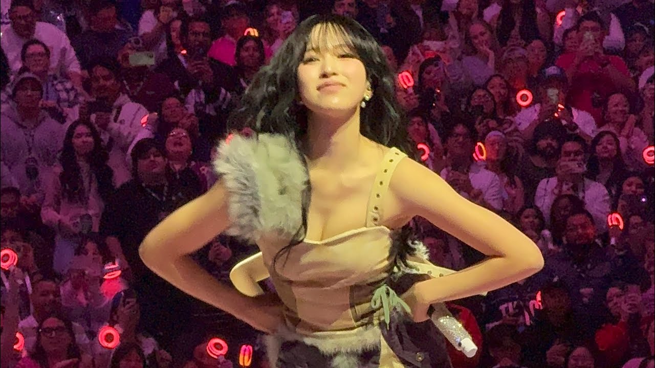 TWICE - WHAT IS LOVE? (DALLAS DAY 1 - THIS IS FOR WORLD TOUR 2026) - 260131