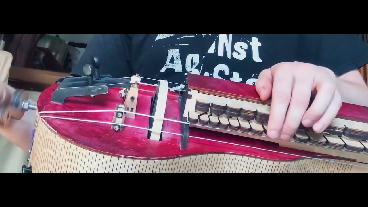 Bourrée d'Aurore Sand on the Nerdy Gurdy