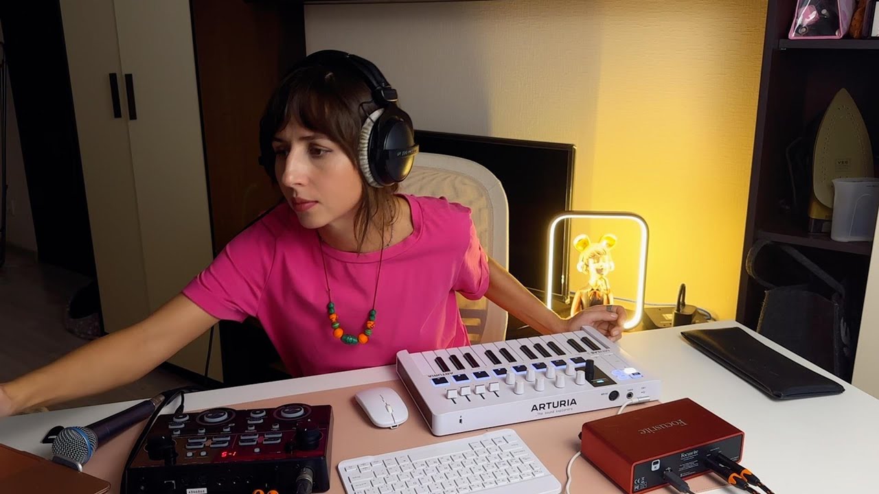Live Looping Performance I Rnb/HipHop type beat I Arturia Minilab 3 I Logic Pro x