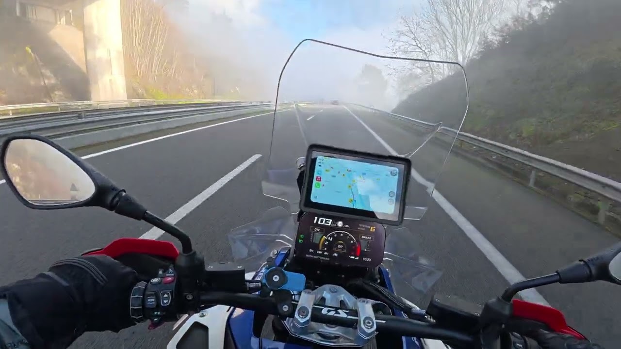 BMW R1300 GSA beautiful foggy on highway #bmwmotorrad #bmwr1300gsadventure #bmwr1300gsa 