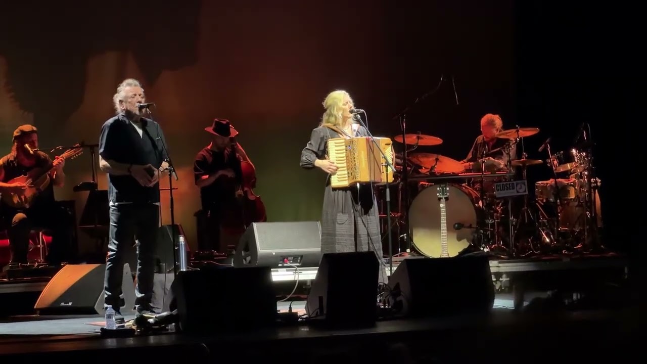 Robert Plant's Saving Grace ft. Suzi Dian - Ramble On - Massey Hall - Toronto, ON - 2025/11/10
