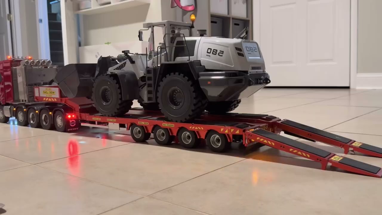 Transporting LIEBHERR 580 power