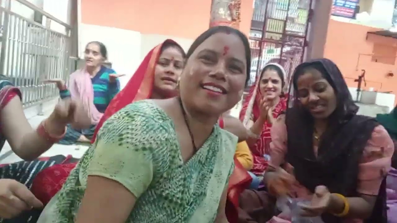 आज बिराज में,होली हे रे रसिया 🫟🔫💖🙏 #holi #holispecial #bhajan #kirtan @RajniBuavlog 