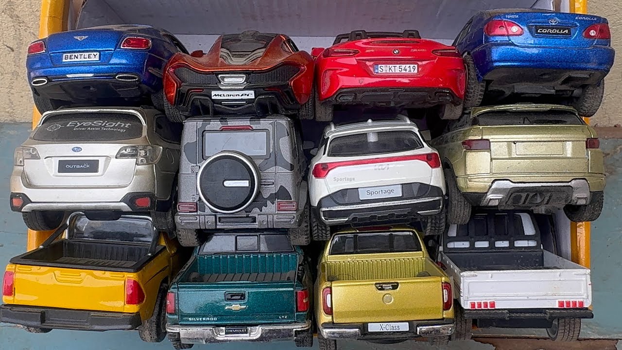 Vamos a recoger una caja de coches de fundición a presión,BMW,Mercedes,Bus,Toyota,Honda,Volkswagen