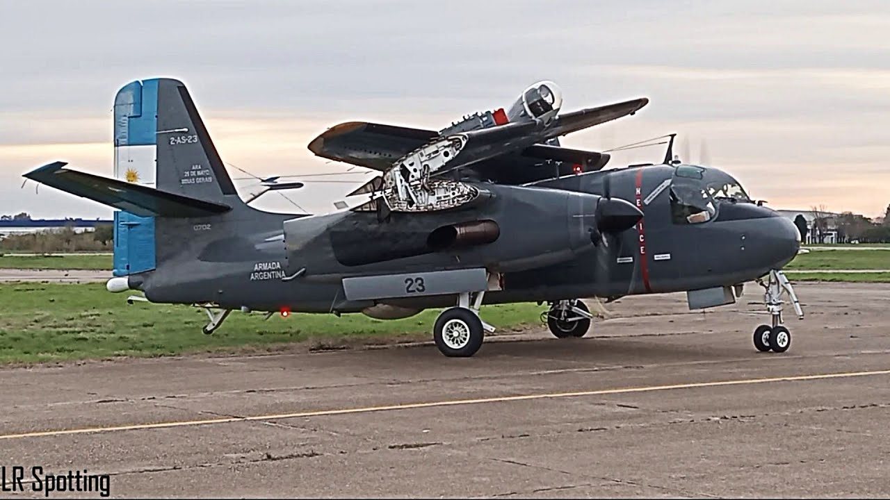 Grumman S-2T Turbo Tracker (encendido,comprobación y despliegue de alas) en el Argentina Vuela 2023.
