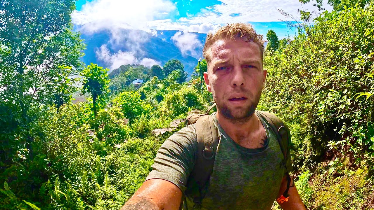 JackDai Vlogs - Trekking to Ghale Gaun 🇳🇵