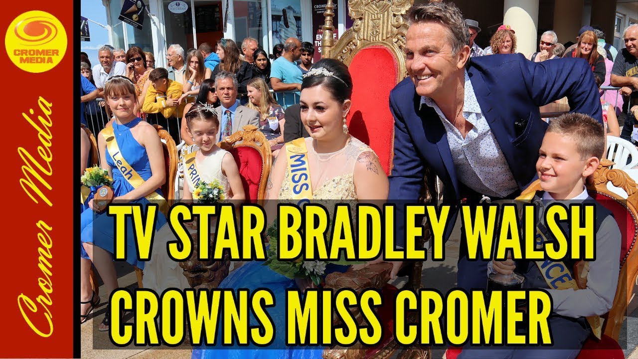 Bradley Walsh Crowns Miss Cromer: 50th Carnival Anniversary Celebration
