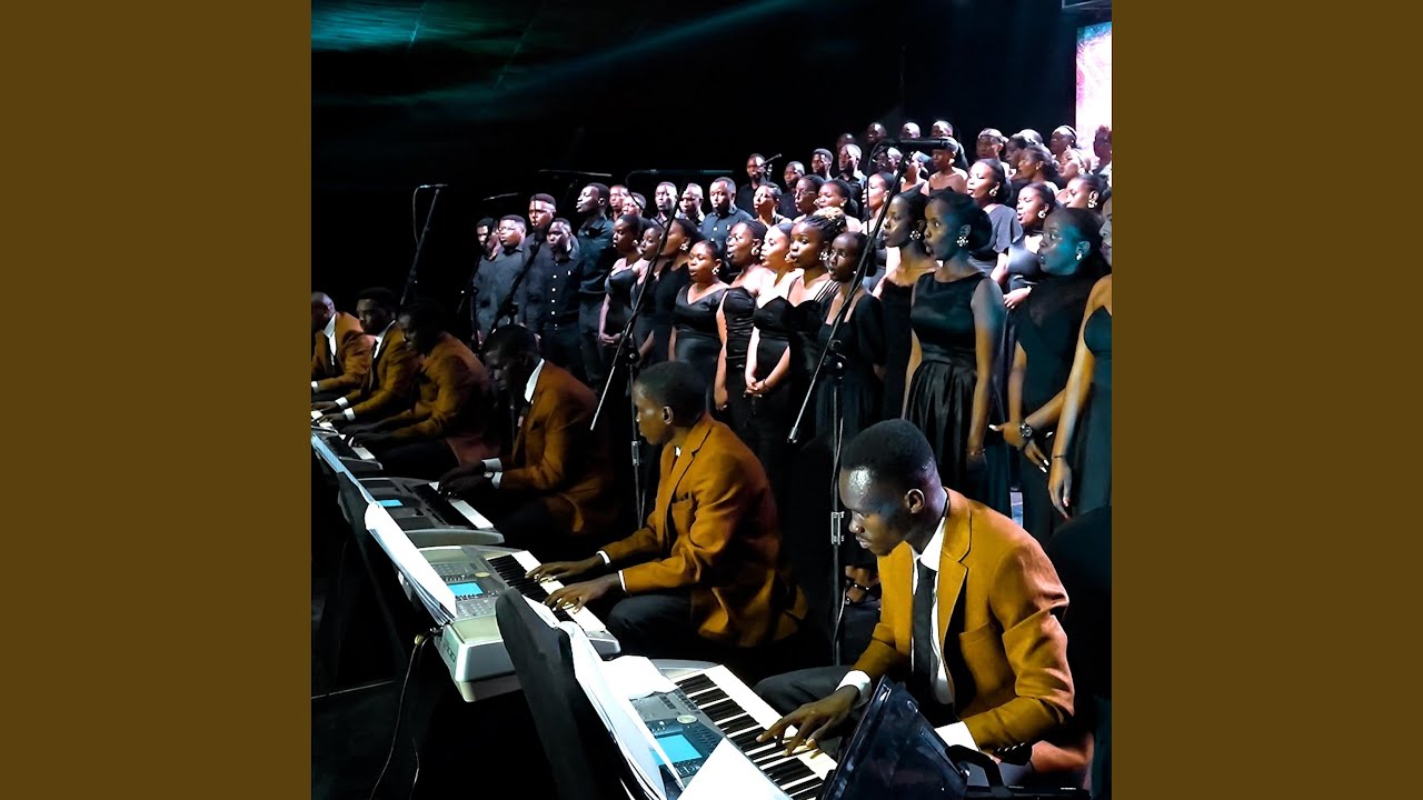 Mahanga yose nimusingize Imana (feat. Chorale St Paul Kicukiro)
