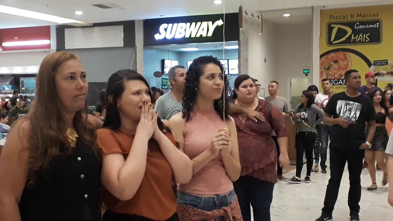 Pedido de casamento - Shopping Nova iguaçu
