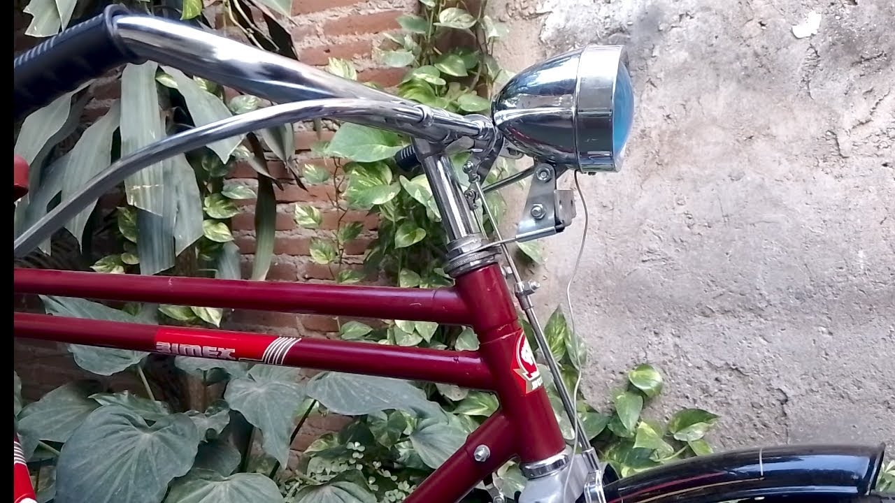 como poner dinamo a #bicicleta panadera o lechera R28 DEEPAK