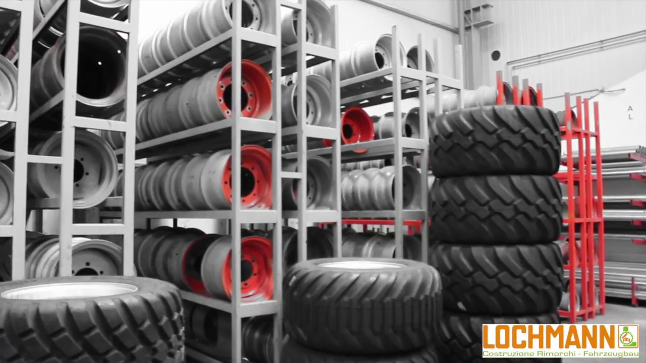 Produktion steps LOCHMANN Fahrzeugbau/Costruzione Rimorchi
