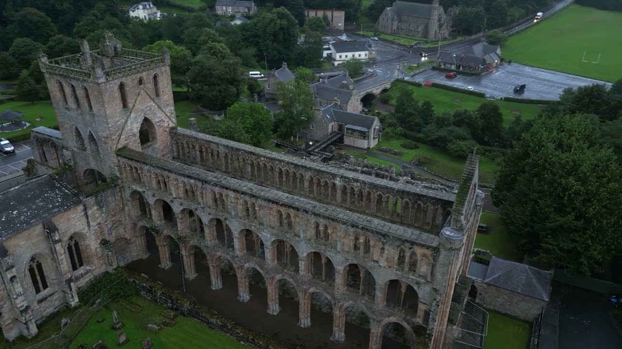 Jedburgh Abbey - Scotland - An Amazing Beautiful Ruin - DJI mini 3