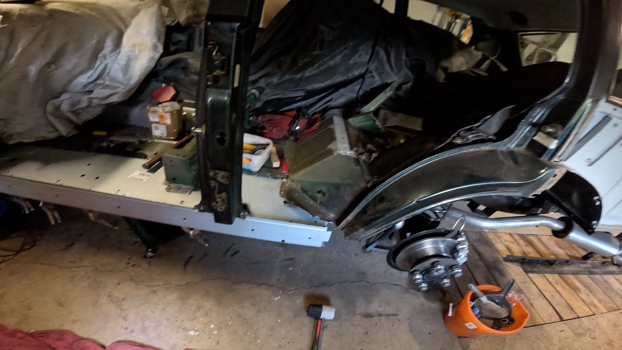 Range Rover Classic LH FRONT FOOTWELL REPAIRS AND TRYING THE NEW SILL IN