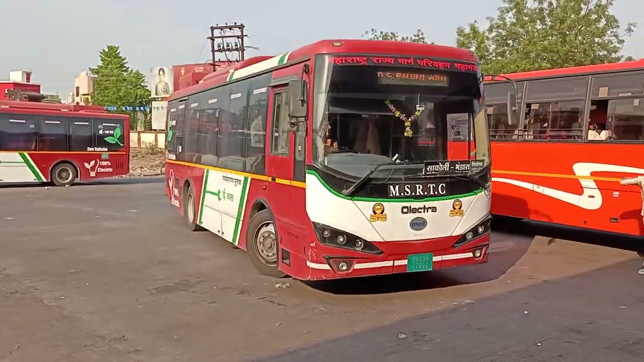 Bhandara Msrtc Bus Stand #msrtc #bus #travel #vehicles #transport #lalpari #vidarbha #bhandara 