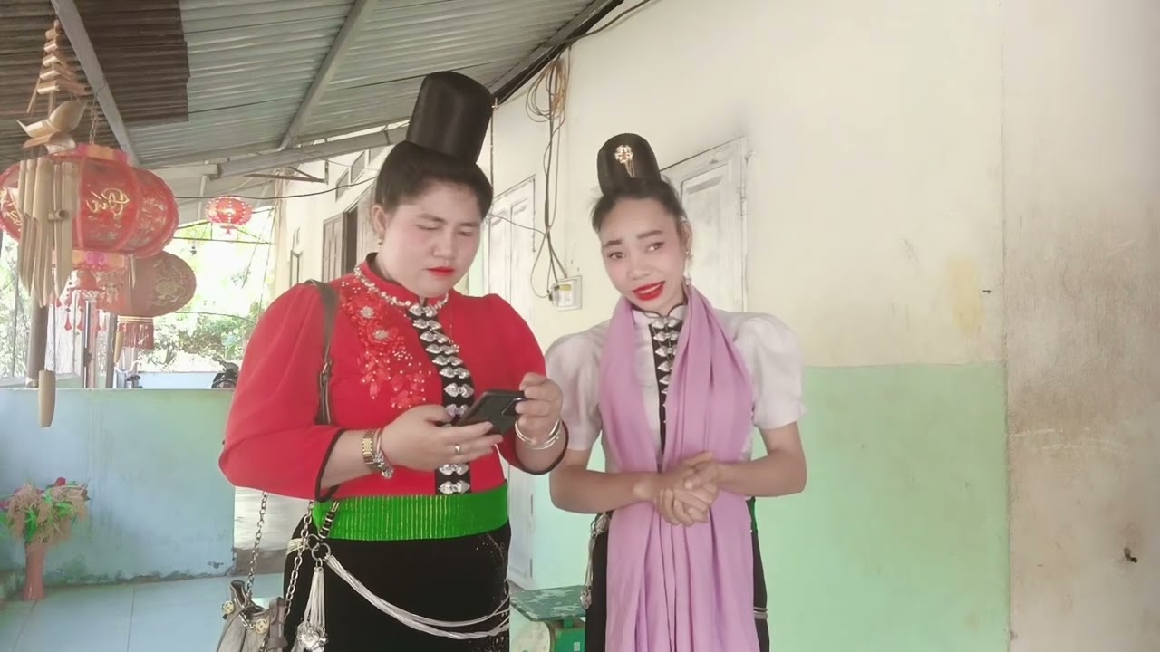 Thành đạt gọi điện thoại cho cậu Dũng tươi đón em Hương ở công viên thuận châu 