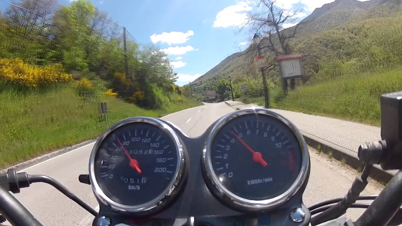 Ruteando por Asturias: De Degaña al Puerto Cerredo. Suzuki GS500E