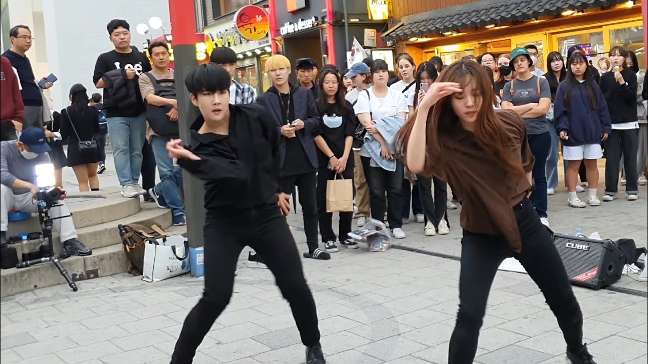 [STREET ARTIST] YU KAGAWA & HYOJIN. INTERACTIVE HONGDAE BUSKING (BEAUTIFUL LIAR). 230504.