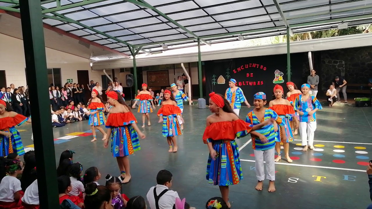 Grupo Raices de mi tierra. / mi limón encuentro de culturas 12 _10_19