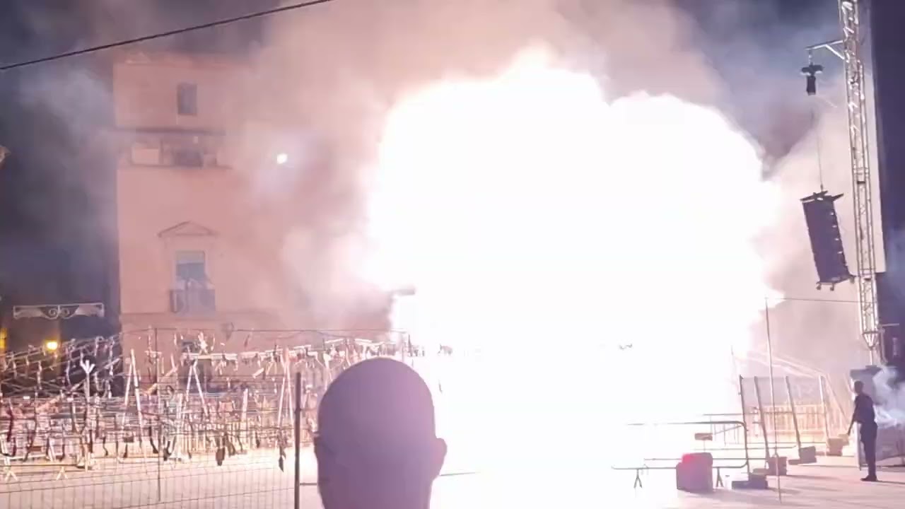 Almazán Bajada de Jesús 2022 - Impresionante  Traca