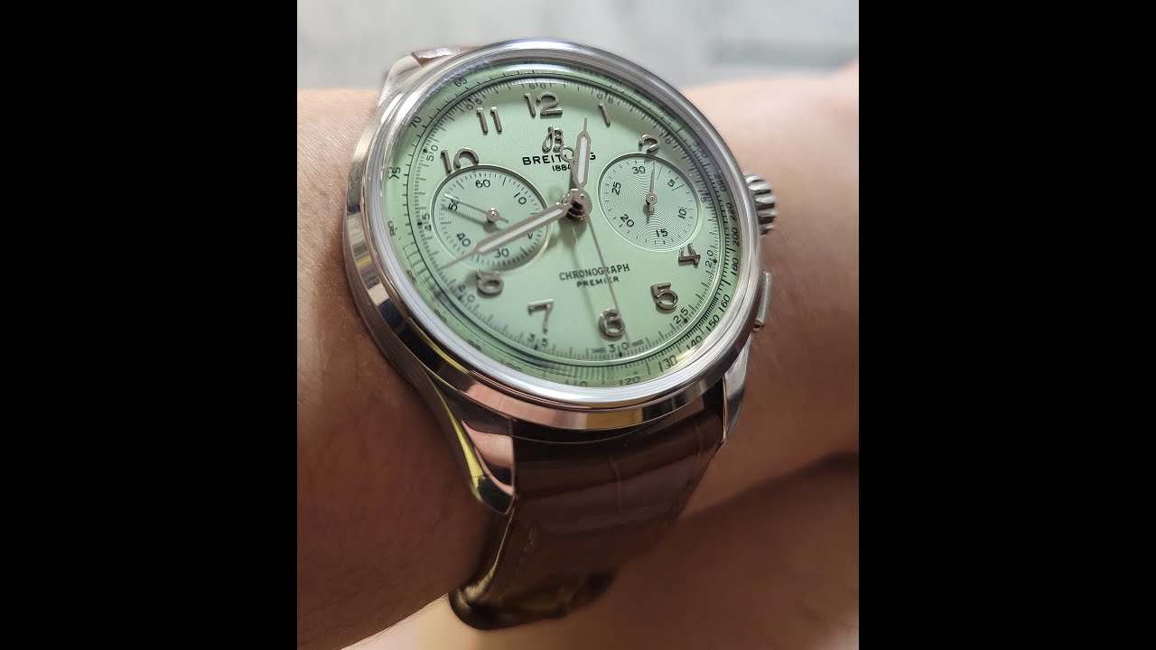 BREITLING PREMIER B09 Chronograph 40 REF AB0930D31L1P1 - CLOSE UP SHOT
