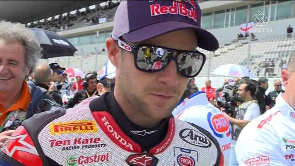 WSBK 2013 - Round 6 - Portimao - SBK Race1 P1
