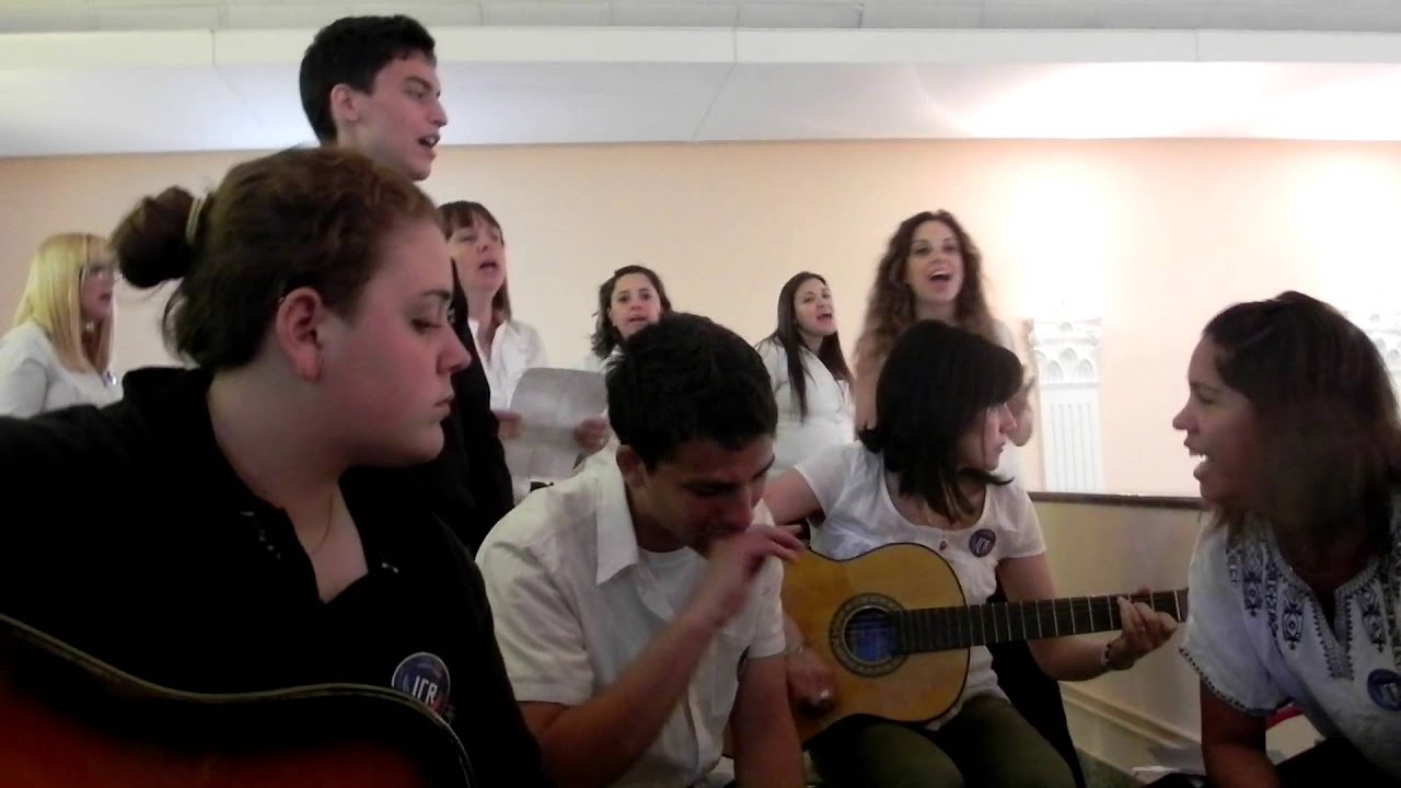Dulce Doncella-Coro de Exalumnos de Cristo Rey de Lanus