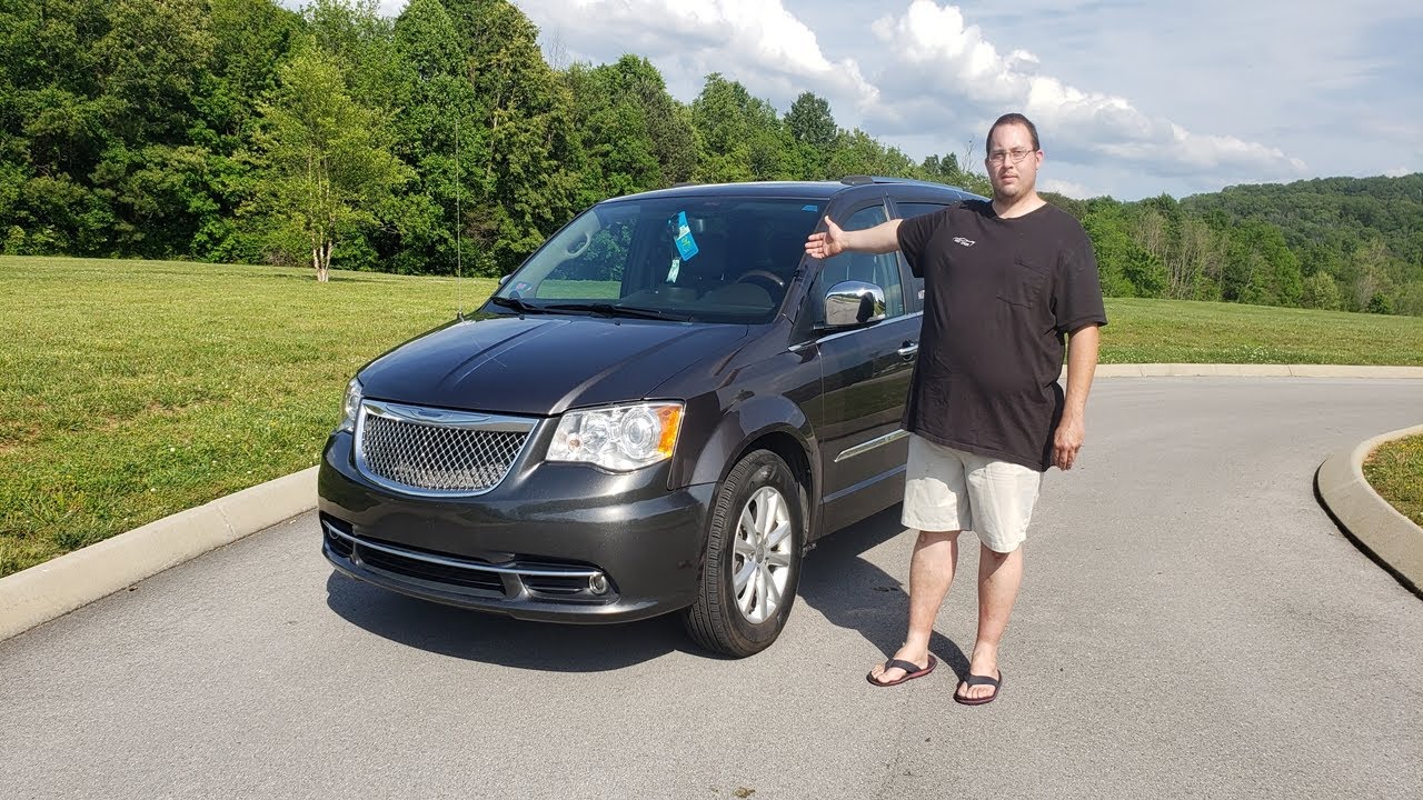 Годовой обзор нашего Chrysler Town & Country 2015 года: как все прошло?