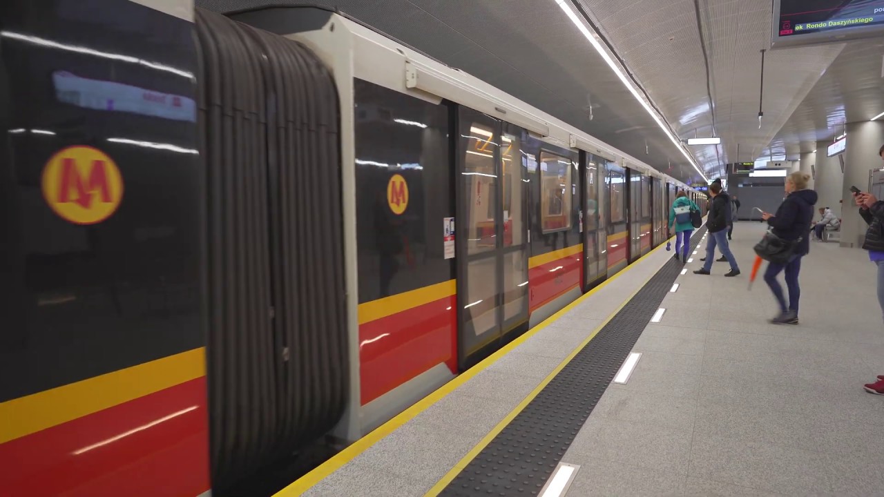 Poland, Warsaw, Metro night ride from Trocka to Dworzec Wileński