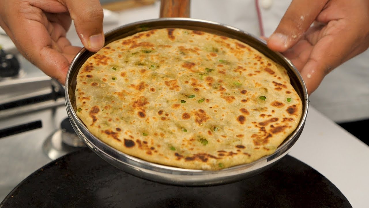 ढाबा जैसा मटर पराठा की विधि - डबल मसाला cookingshooking matar ka green peas paratha recipe